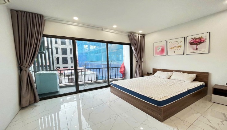 Cho thuê căn hộ chung cư 36 Giang Văn Minh, 70m2, tầng 3, 2 ngủ, 12tr - cho ở hộ GĐ, nhóm lịch sự.